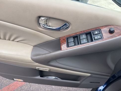 Used 2010 Nissan Murano LE w/ Navigation Pkg FWD image 7