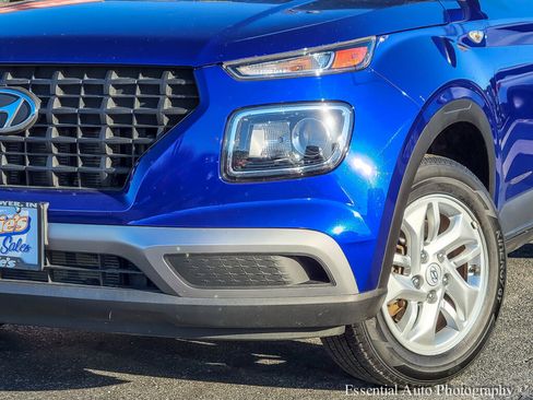 Used 2021 Hyundai Venue SE image 34