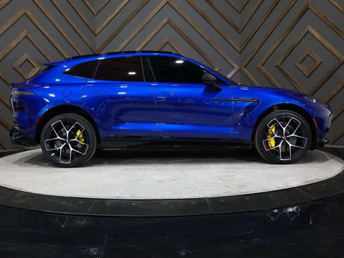 Used 2025 Aston Martin DBX 707 image 12