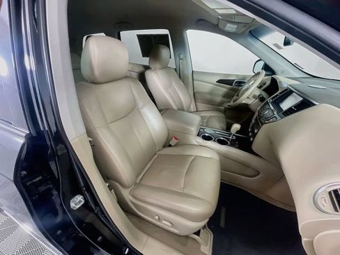 Used 2015 Nissan Pathfinder SL w/ SL Tech Package FWD image 30