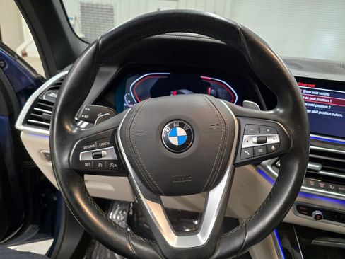 Used 2019 BMW X5 xDrive40i w/ Luxury Seating Package image 18