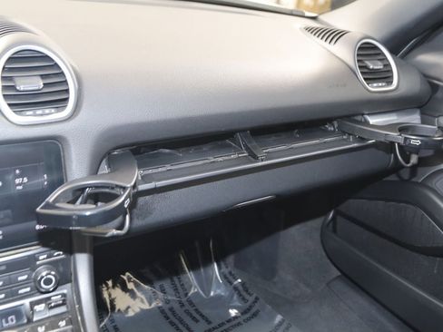 Used 2017 Porsche 718 Boxster S RWD image 44
