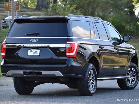 Used 2019 Ford Expedition Max XLT w/ Equipment Group 202A AWD/4WD image 5
