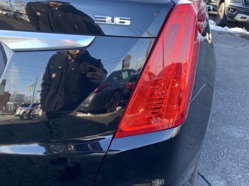 Used 2017 Cadillac XT5 Luxury w/ Driver Awareness Package image 12