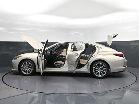 Used 2020 Lexus ES 350 350 w/ Premium Package image 46