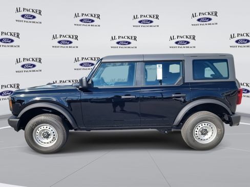 New 2025 Ford Bronco 4-Door image 2