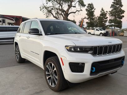 Used 2022 Jeep Grand Cherokee Overland w/ Advanced Protech Group III