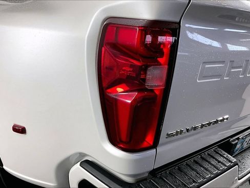 Used 2021 Chevrolet Silverado 3500 High Country AWD/4WD image 23