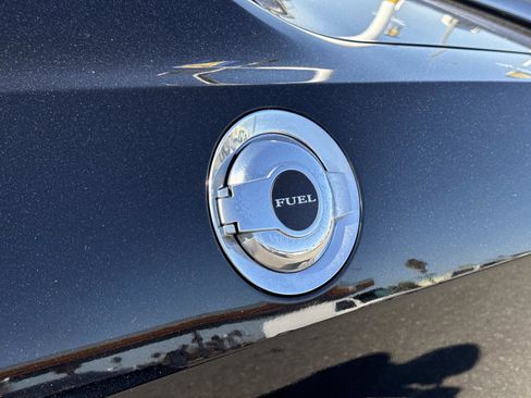 Used 2015 Dodge Challenger SXT Plus image 19