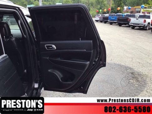 Used 2020 Jeep Grand Cherokee Limited AWD/4WD image 23