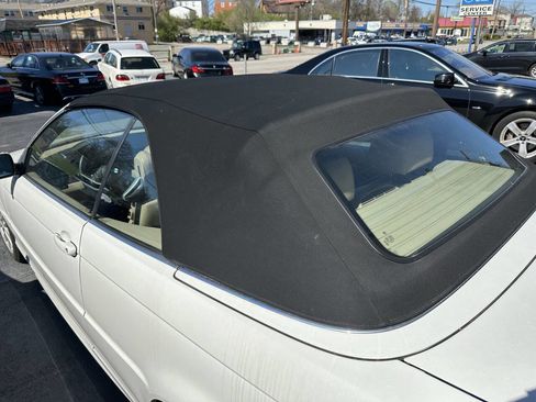 Used 2004 BMW 330Ci Convertible RWD image 32