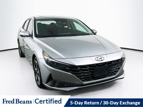 Certified 2022 Hyundai Elantra SEL w/ Convenience + Premium Package image 1