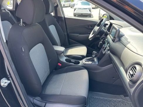 Used 2019 Hyundai Kona SE FWD image 28