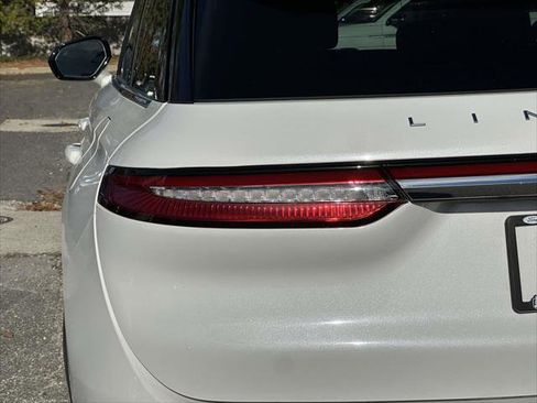 Used 2022 Lincoln Corsair Reserve w/ Elements Package image 10