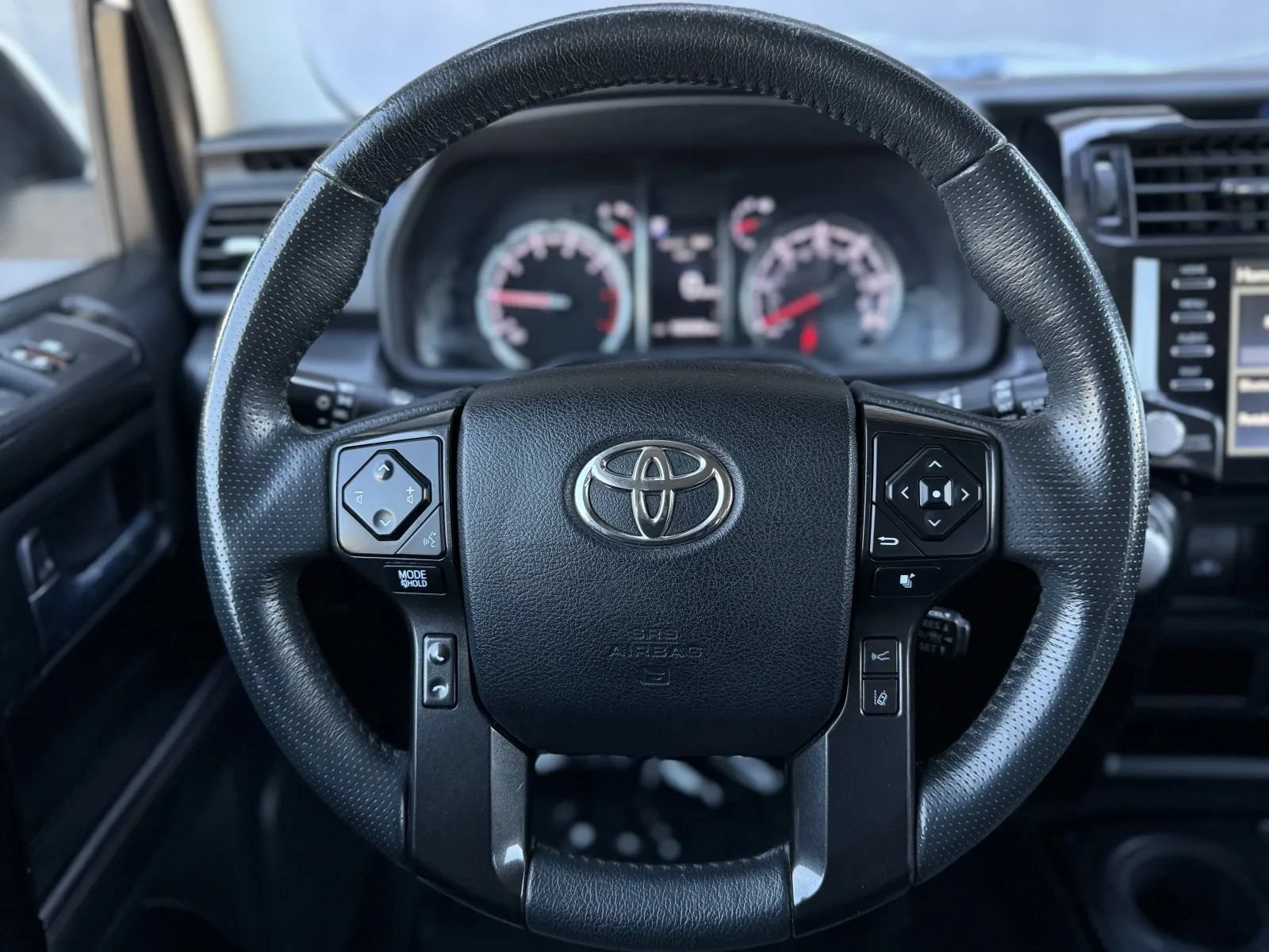 Used 2021 Toyota 4Runner TRD Off-Road Premium AWD/4WD image 19