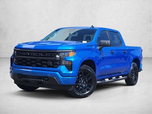 Certified 2025 Chevrolet Silverado 1500 Custom w/ Turbomax Blackout Package RWD image 4