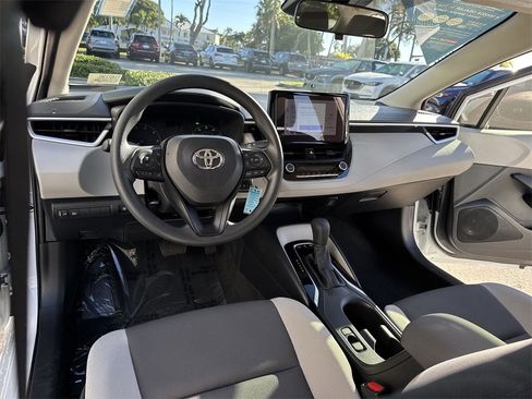 Used 2024 Toyota Corolla LE image 36