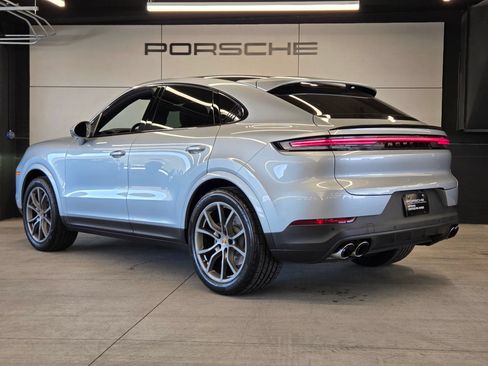 Certified 2024 Porsche Cayenne Coupe AWD/4WD image 3