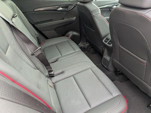 Used 2023 Buick Envision Essence w/ Sport Touring Package AWD/4WD image 25