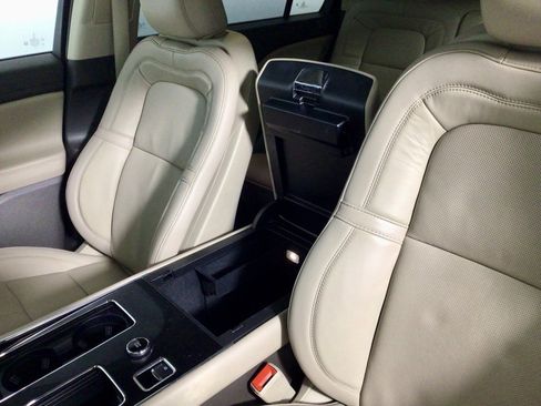 Used 2023 Lincoln Aviator Reserve w/ Equipment Group 201A image 26