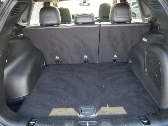 Used 2023 Jeep Compass Latitude w/ Sun and Sound Group AWD/4WD image 6