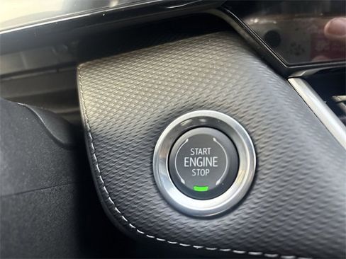 New 2026 Chevrolet Equinox LT w/ LPO, Floor Liner Package image 17