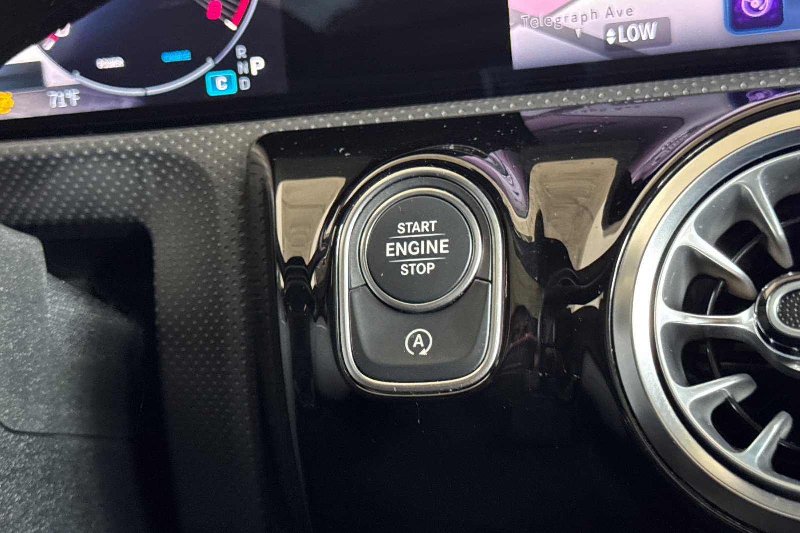 Certified 2024 Mercedes-Benz CLA 250 4MATIC image 27