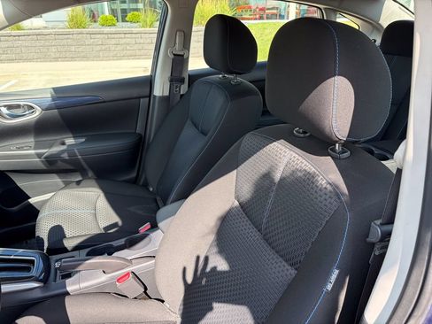 Used 2019 Nissan Sentra SR FWD image 10