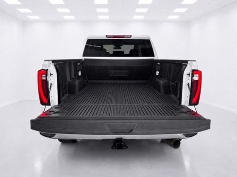 Used 2026 GMC Sierra 2500 SLT w/ SLT Convenience Package AWD/4WD image 14