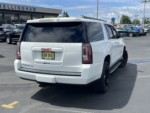 Used 2017 GMC Yukon XL SLT AWD/4WD image 6