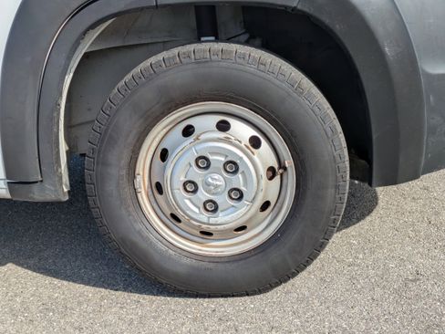 Used 2021 RAM ProMaster 2500 image 11