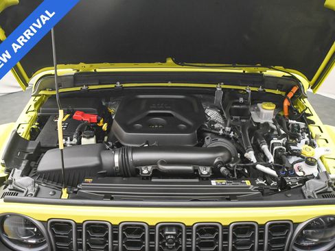 Used 2024 Jeep Wrangler Unlimited Rubicon 4xe image 27