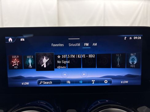 Certified 2026 Mercedes-Benz GLB 250 image 21