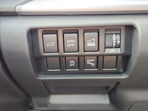 Used 2021 Subaru Forester Premium image 18