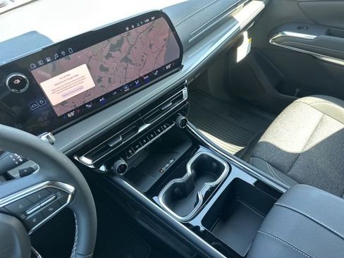 New 2026 Chevrolet Traverse LT image 26