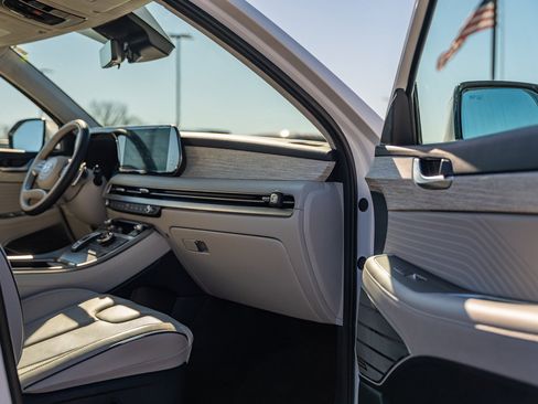 Used 2025 Hyundai Palisade Calligraphy image 15