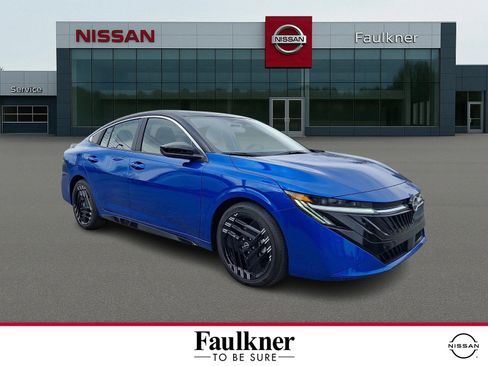 New 2026 Nissan Sentra SR FWD image 1