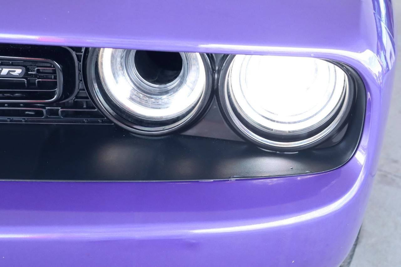 Used 2018 Dodge Challenger SRT w/ Technology Group RWD image 17