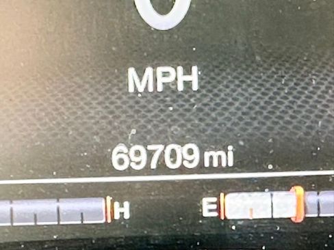 Used 2021 Jeep Renegade Latitude w/ Convenience Group AWD/4WD image 9