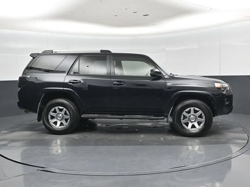 Used 2015 Toyota 4Runner Trail AWD/4WD image 2
