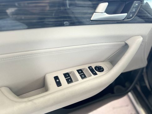 Used 2016 Hyundai Sonata Limited FWD image 39
