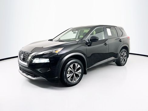Used 2023 Nissan Rogue SV FWD image 3