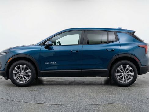 Used 2025 Chevrolet Equinox LT image 5