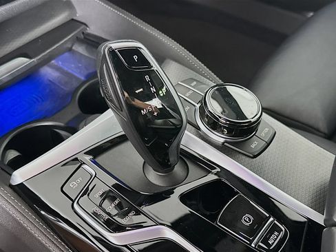 Used 2021 BMW M550i xDrive AWD/4WD image 23