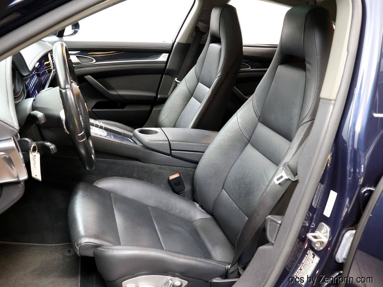 Used 2012 Porsche Panamera 4 image 11
