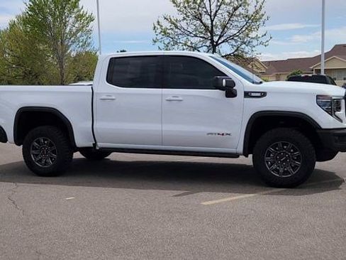 Used 2025 GMC Sierra 1500 AT4X AWD/4WD image 10