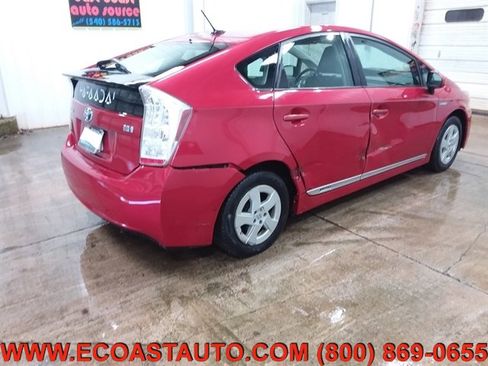 Used 2011 Toyota Prius Three w/ Navigation Pkg image 3