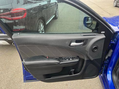 Used 2020 Dodge Charger R/T w/ Blacktop Package image 15