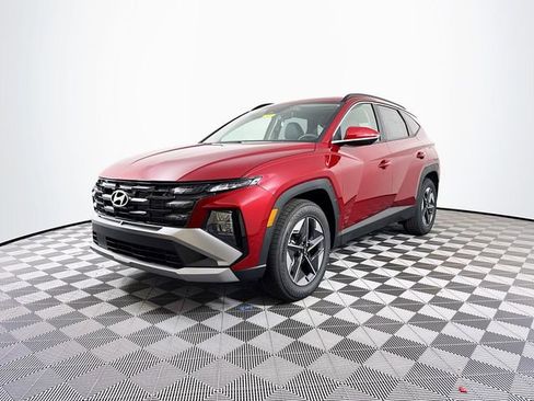 Certified 2025 Hyundai Tucson SEL image 2