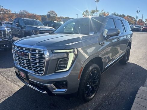 New 2026 GMC Yukon Denali w/ Denali Reserve Package image 3
